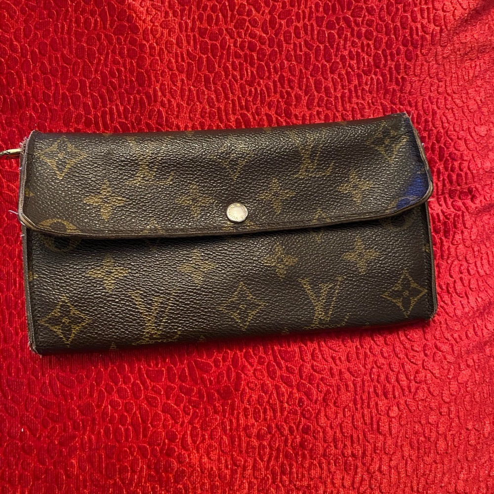 Authentic Louis Vuitton Wallet